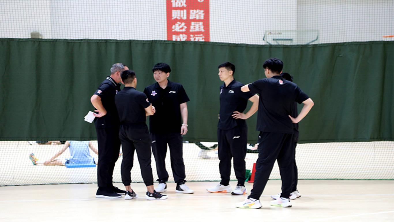 泰尔齐奇：来毕包前向弗里克问过建议，他是巴萨的完美主帅