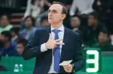 维尼修斯爆射追平比分，巴西队史23场世界杯首战仅1次被零封