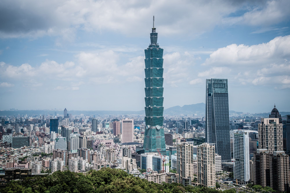 时隔16年！葡西又在1/8决赛碰面！C罗要复仇，当年0比1被淘汰！